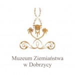 Logo Muzeum Dobrzycy z podpisem